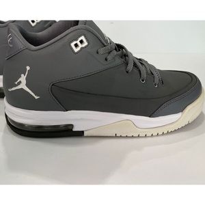 Air Jordan’s kids Size 5.5Y Gray